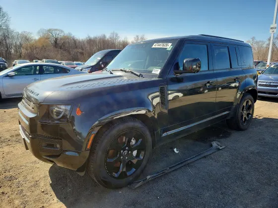 2022 Land Rover Defender X-Dynamic SE
