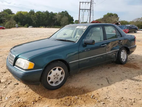 1994 Mercedes-Benz 200 Series 220