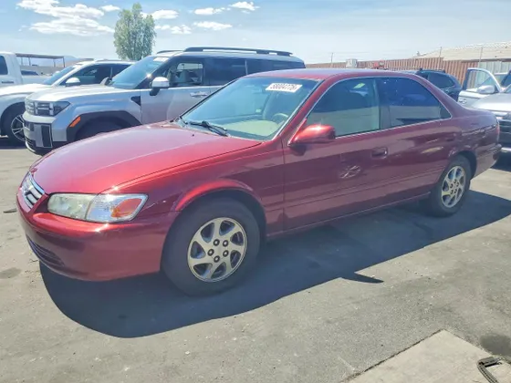 2001 Toyota Camry LE