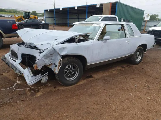 1986 Oldsmobile Cutlass Supreme