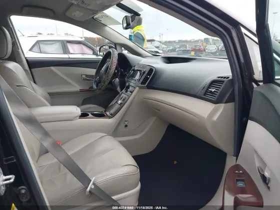2012 Toyota Venza LE