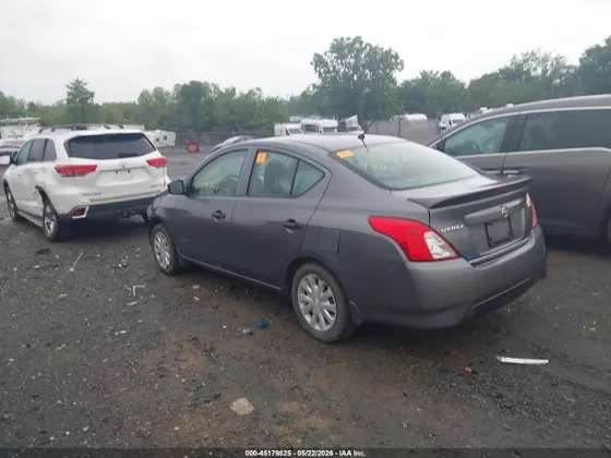 2017 Nissan Versa Sedan S Plus