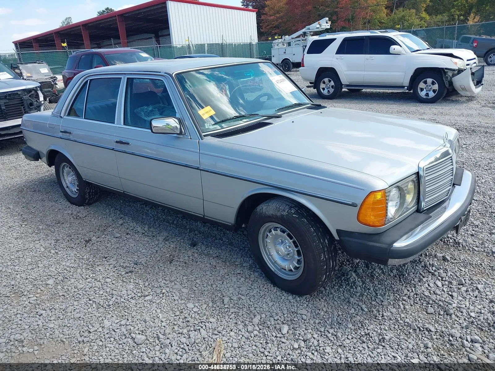 1983 Mercedes-Benz 300 Series 300D-T