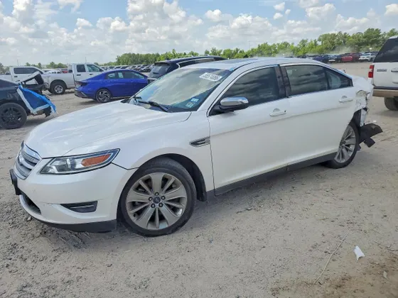2011 Ford Taurus Limited