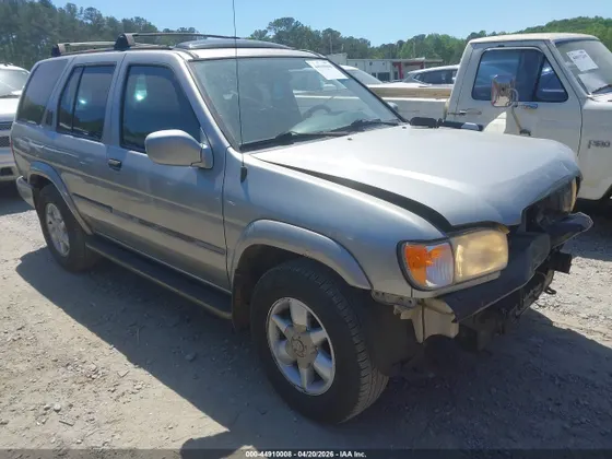 2001 Nissan Pathfinder SE