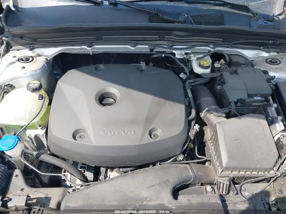 2019 Volvo XC40 Momentum