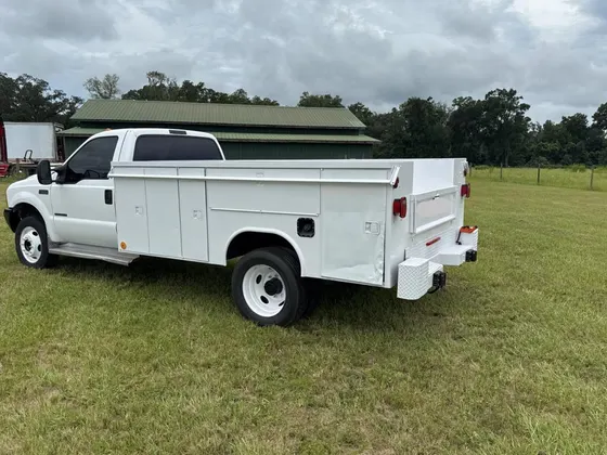 2003 Ford F-550 SUPER DUTY