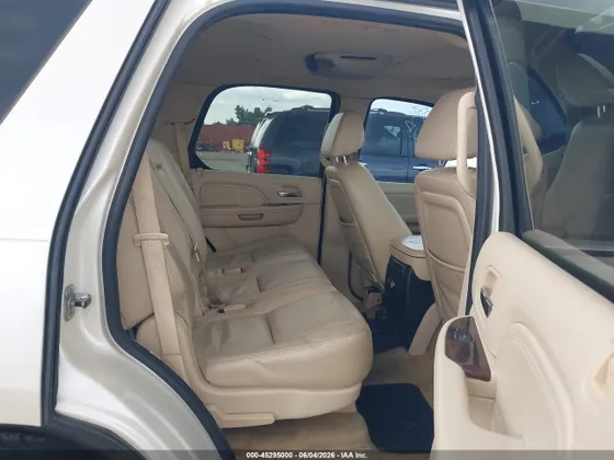 2008 Cadillac Escalade STANDARD