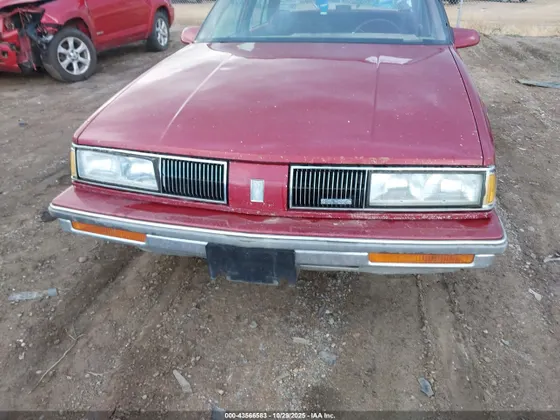 1989 Oldsmobile Delta 88 ROYALE