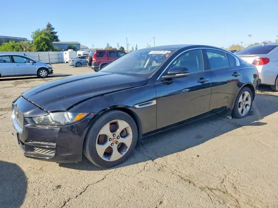 2017 Jaguar XE 25t