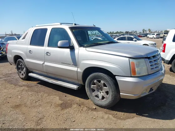 2005 Cadillac Escalade EXT STANDARD
