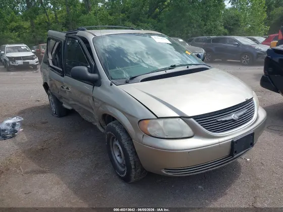 2003 Chrysler Town & Country LX