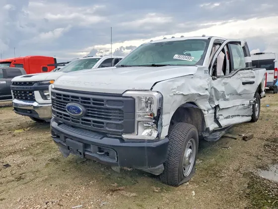 2026 Ford Super Duty F-250 SRW XLT