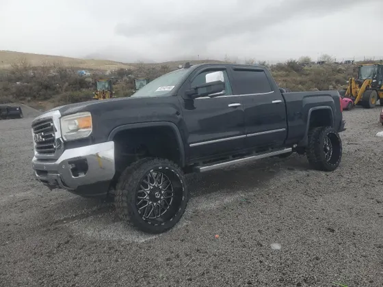 2015 GMC Sierra 2500HD available WiFi SLT