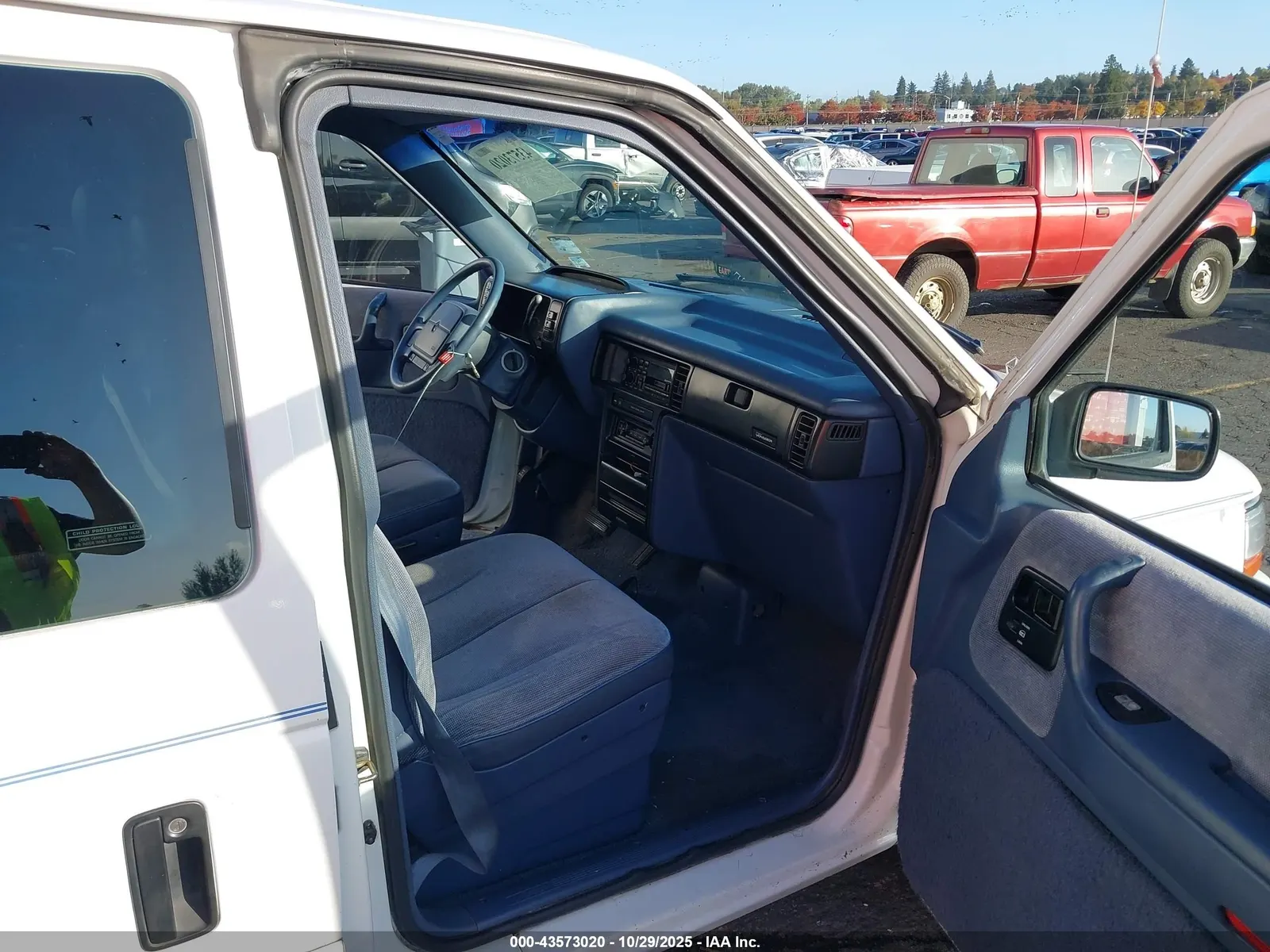 1993 Plymouth GRAND VOYAGER SE