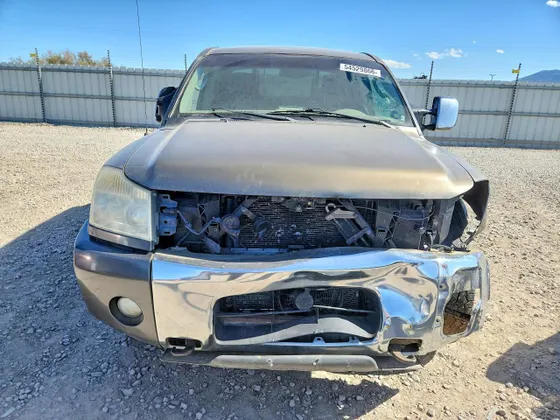 2005 Nissan Titan SE