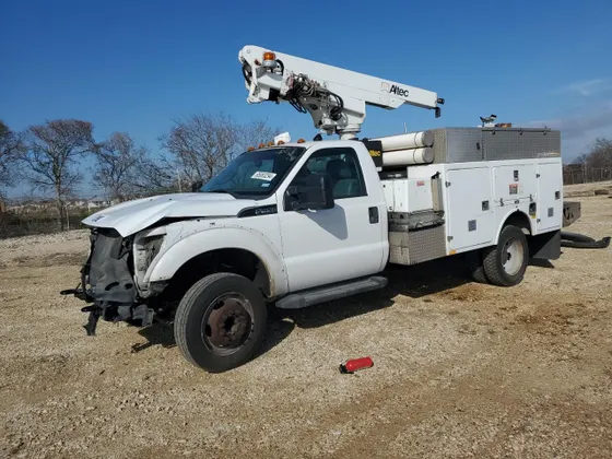 2012 Ford Super Duty F-450 DRW XL