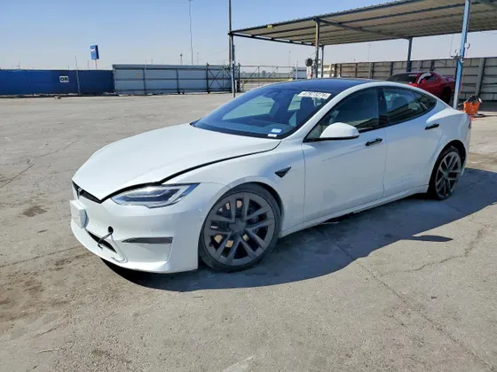 2021 Tesla Model S Plaid