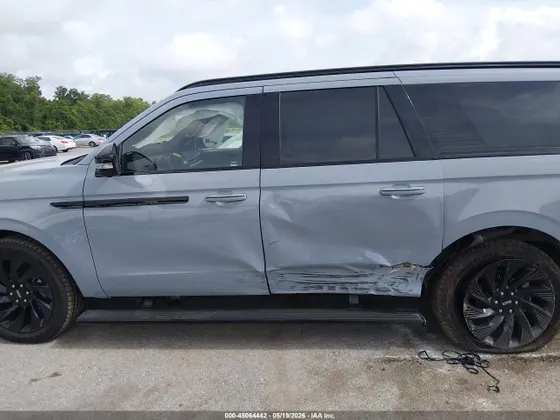 2025 Lincoln Navigator L Reserve