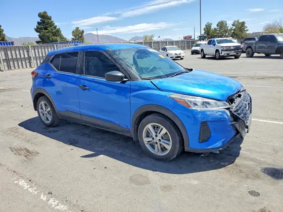2023 Nissan Kicks S