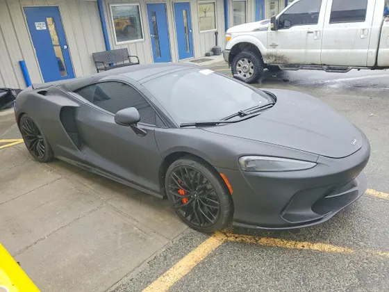 2023 McLaren GT