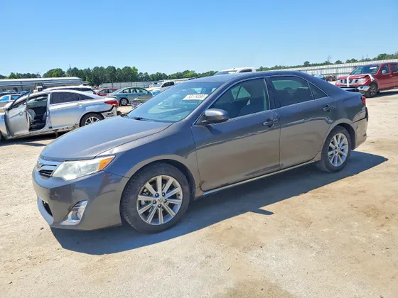2013 Toyota Camry LE