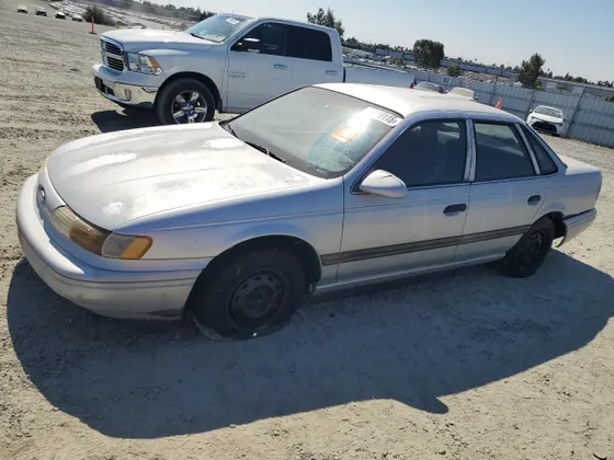1992 Ford Taurus GL