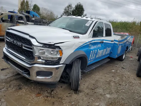 2021 Ram 4500 Chassis Cab SLT