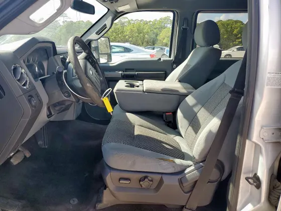 2015 Ford Super Duty F-350 DRW Lariat