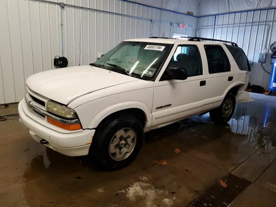 2004 Chevrolet Blazer LS