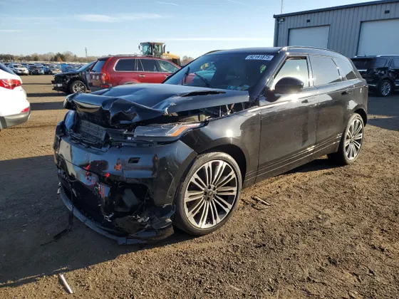 2024 Land Rover Range Rover Velar Dynamic SE