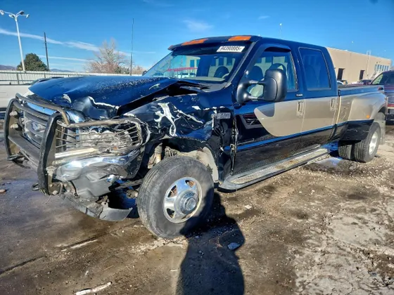 2001 Ford Super Duty F-350 DRW XL