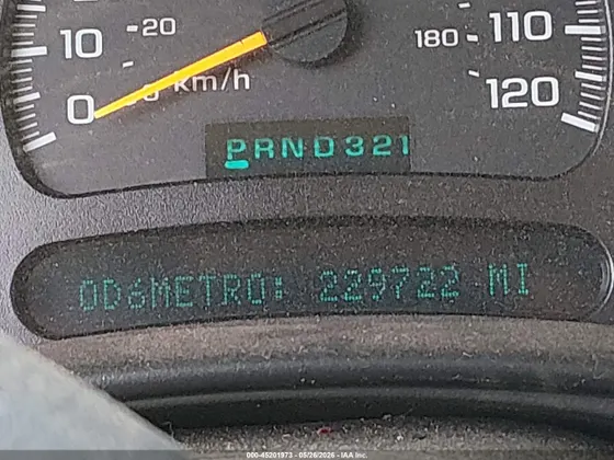 2004 GMC Sierra 2500 Crew Cab SLT