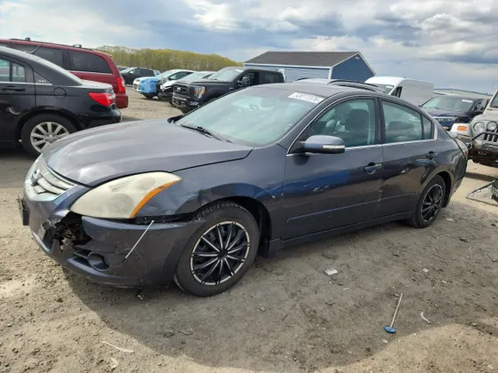 2010 Nissan Altima 2.5 S