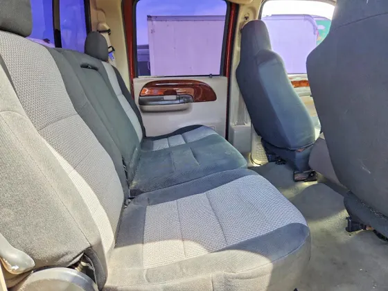 2005 Ford Super Duty F-350 SRW XL