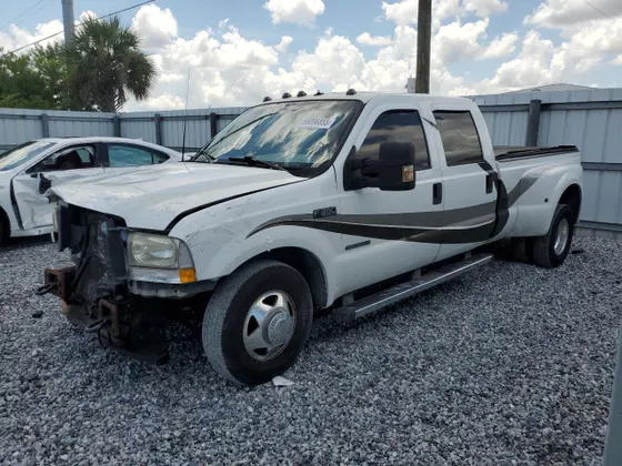 2001 Ford Super Duty F-350 DRW XL
