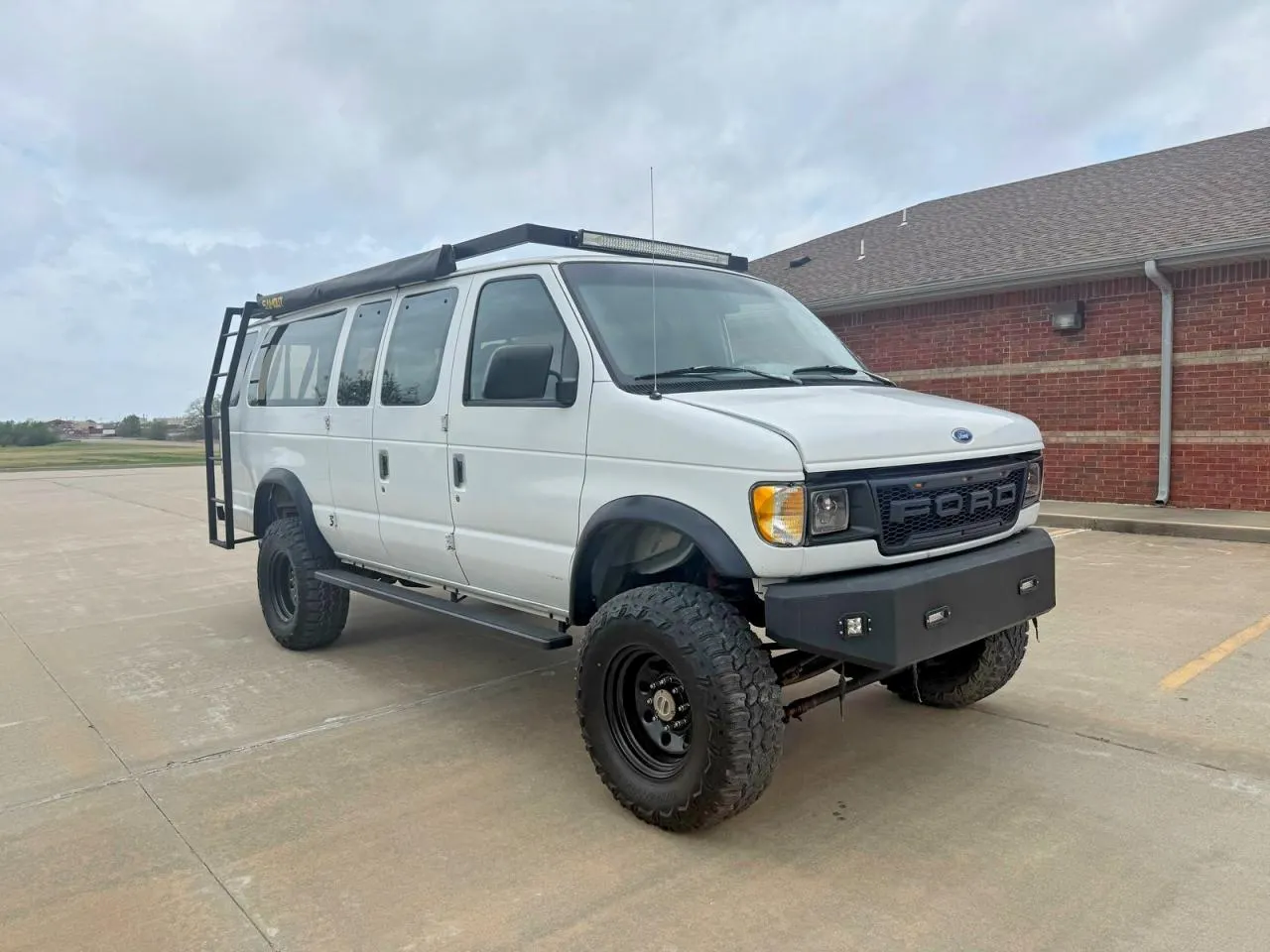 1994 Ford Club Wagon XL