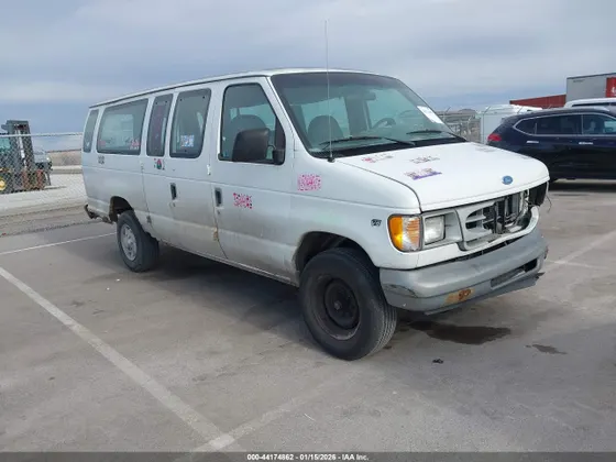 1997 Ford Club Wagon XL