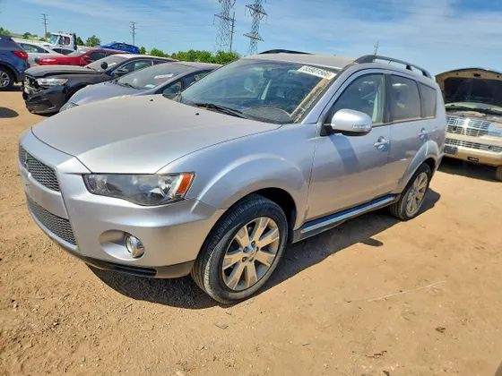 2012 Mitsubishi Outlander SE