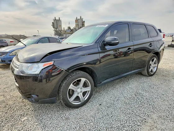 2014 Mitsubishi Outlander SE