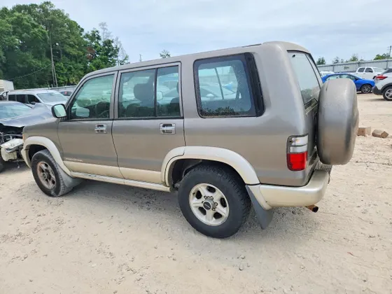 2000 Isuzu Trooper S