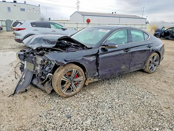 2024 Genesis G70 2.5T