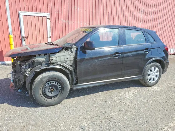 2024 Mitsubishi RVR ES