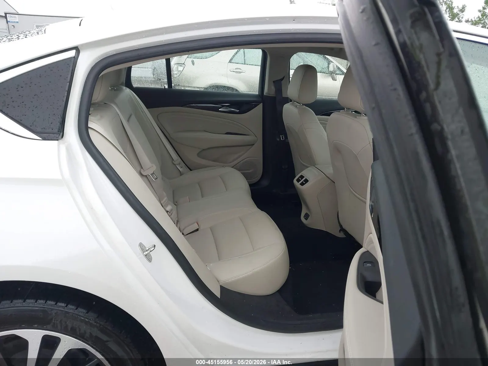 2018 Buick Regal Sportback Essence