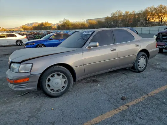 1994 Lexus LS 400