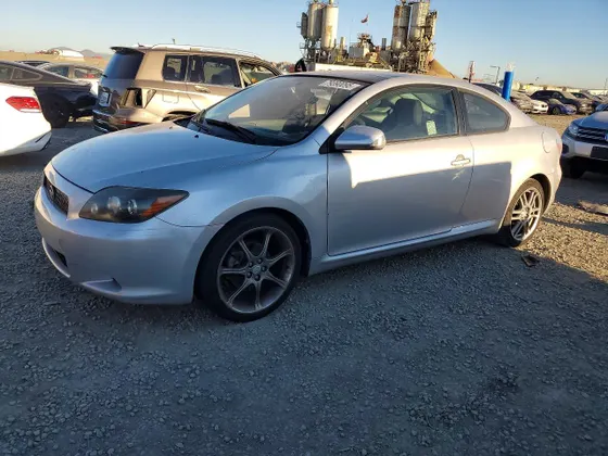 2010 Scion tC