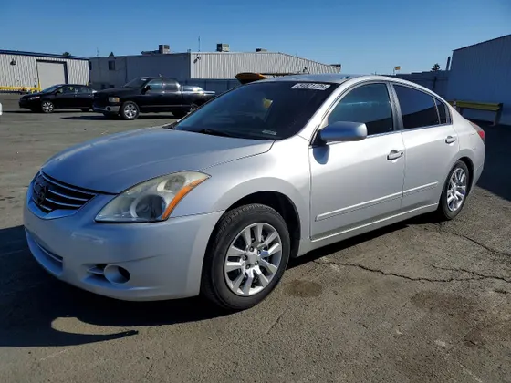 2012 Nissan Altima 2.5 S