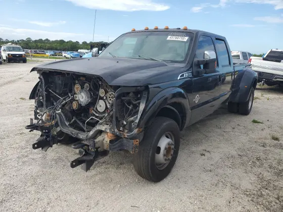 2011 Ford Super Duty F-350 DRW XL