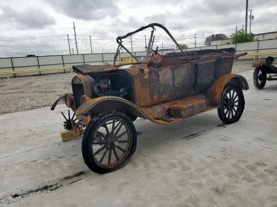 1923 Ford MODEL T T