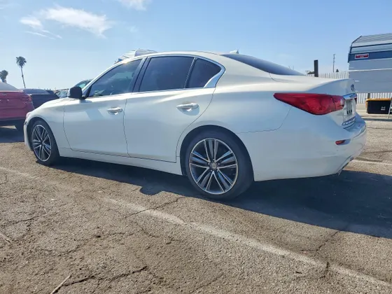 2015 INFINITI Q50 Premium